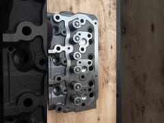 Dizel Motoru Tam Silindir Başlığı Mitsubishi S3L S3L2 için