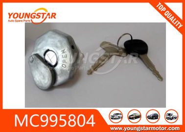 MC995804 Yakıt Deposu Kapağı Otomobil Motor Parçaları Için Mitsubishi Fuso Canter 2007-2014 MC995804 MK995804